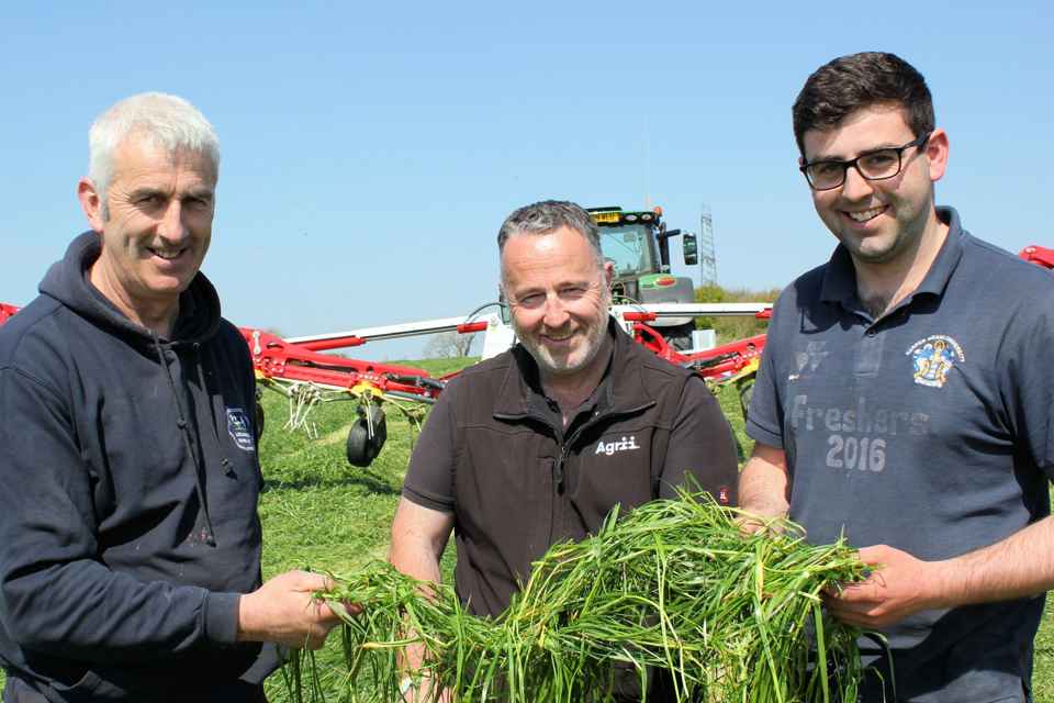 Phil Davies Dai Llewellwyn James Davies